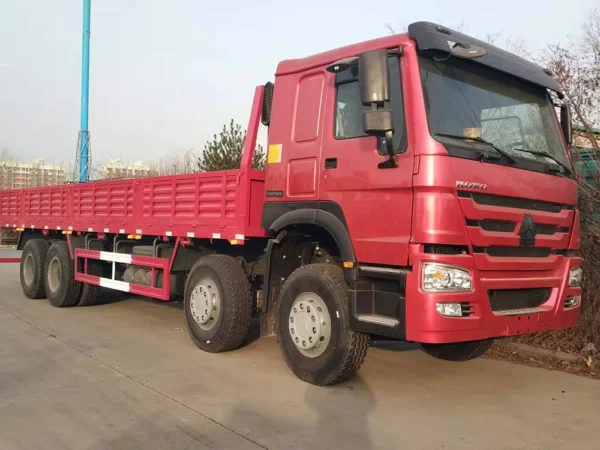 heavy-duty truck for cargo transport-10