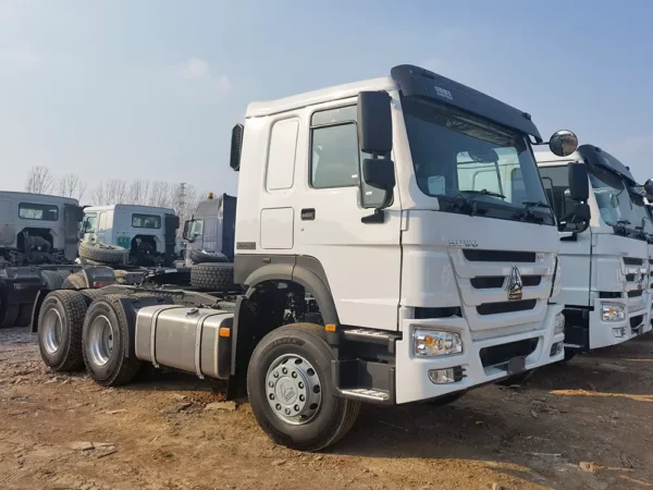 6×4-HOWO-371-White-Tractor Truck-1