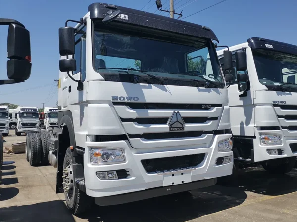 6×4-HOWO-340-White - Lower Bumper - Tractor Truck-1