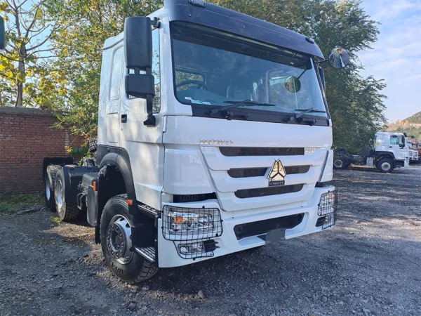 6×4-HOWO-430HP-Branco - Camião Trator-1