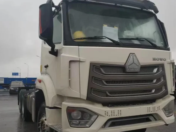 6×4-HOWO-NX-N7W-430HP-Branco - Camião Trator-1