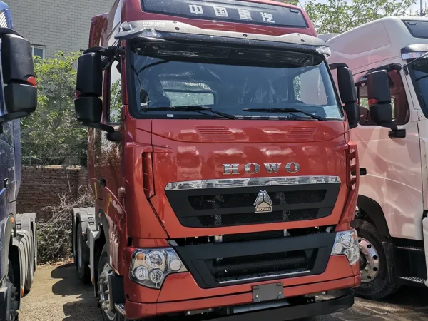 Caminhão Trator Sinotruk Howo T7H 6x4 440HP Recondicionado para Venda
