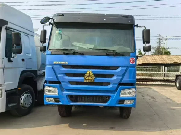 371HP Light blue Dump Truck